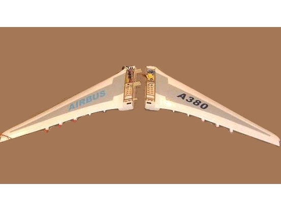 Tragflächen zu Airbus A380 komplett