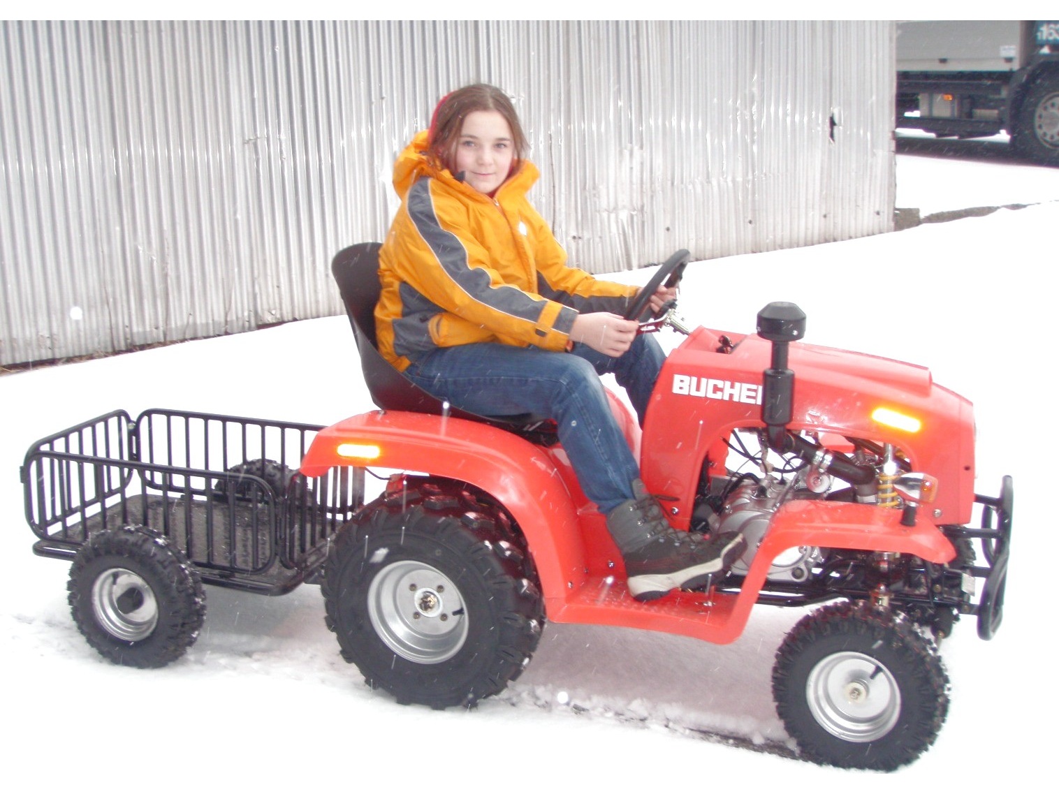 Mini-Traktor grün mit 110ccm 4-Taktmotor mit 4-Ganggetriebe und Anhänger – Bild 5