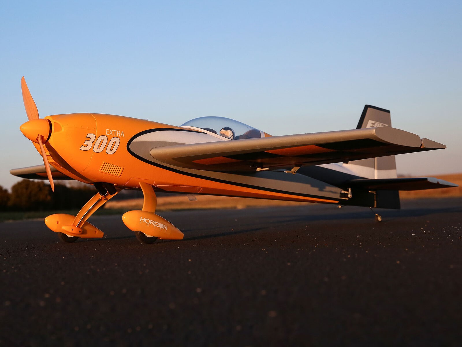E-flite Extra 300 3D 1.3m, Spw 1300mm, BNF-Set mit AS3X und SAFE Select - EFL115500 – Bild 5