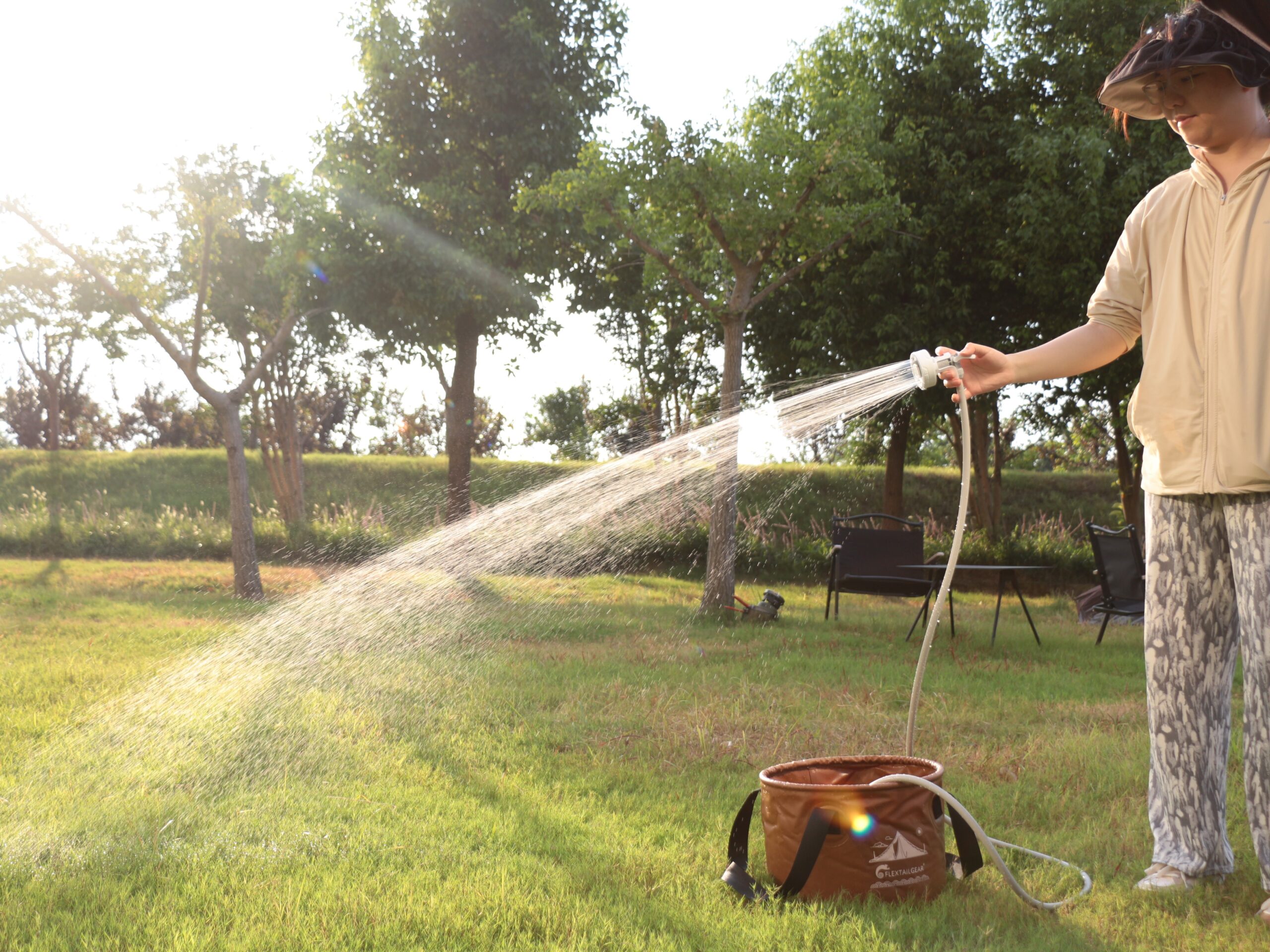 FLEXTAILGEAR Max Outdoor Shower Campingdusche mit Akku – Bild 6