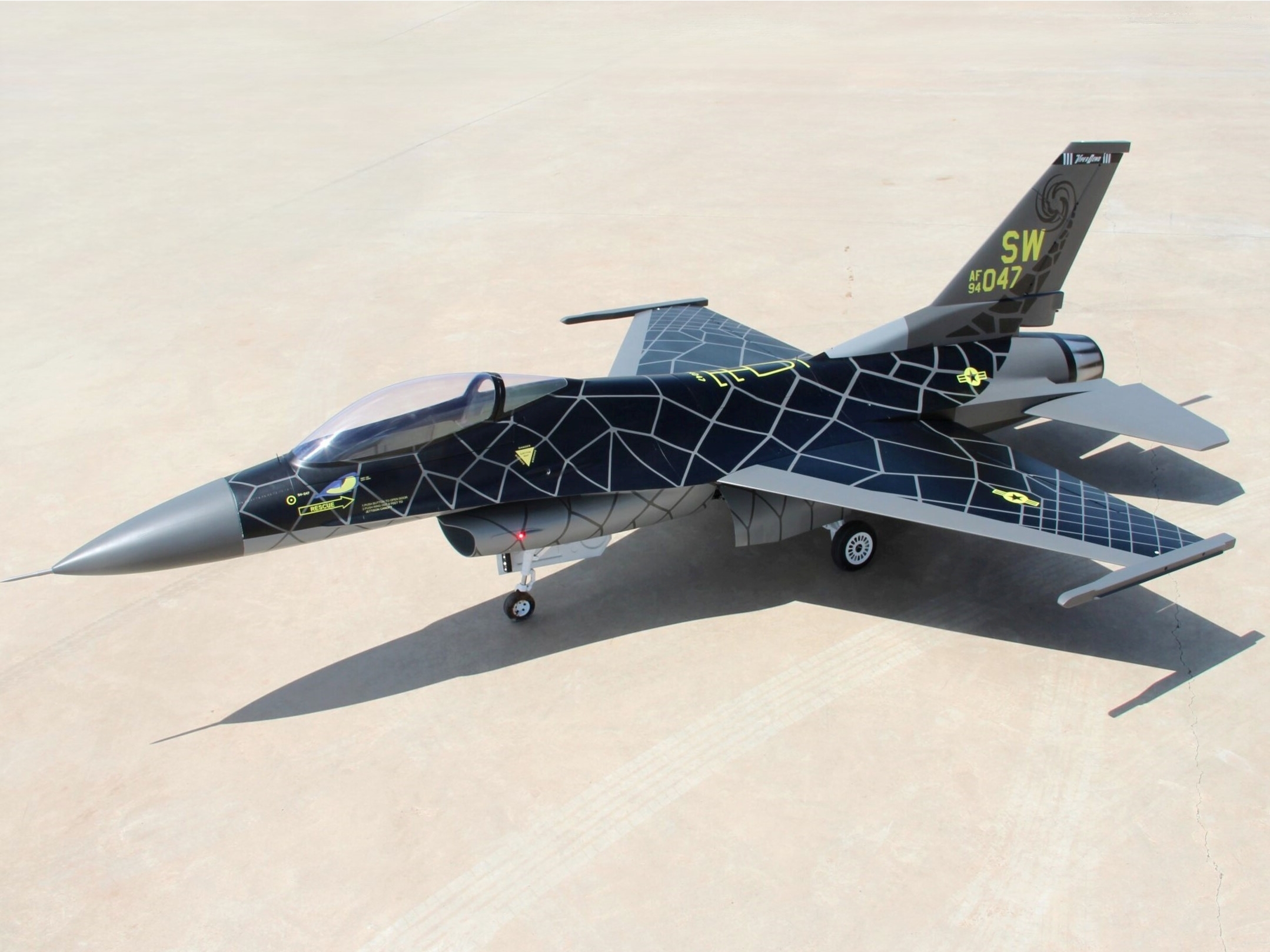 F-16 Fighting Falcon Turbinen Jet 1/5, Spw 2115mm, Turbine Ready mit EZFW, Pilot-RC