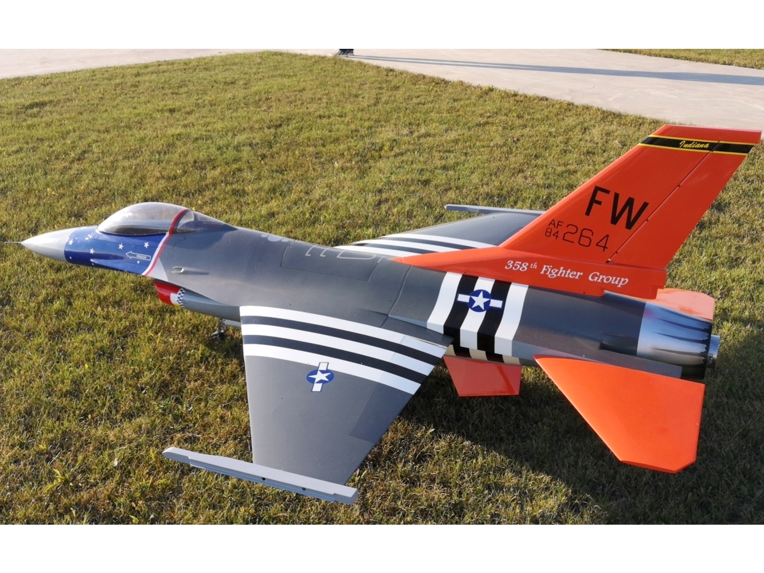 F-16 Fighting Falcon Turbinen Jet 1/5, Spw 2115mm, ARF-Set mit EZFW, Pilot-RC – Bild 2