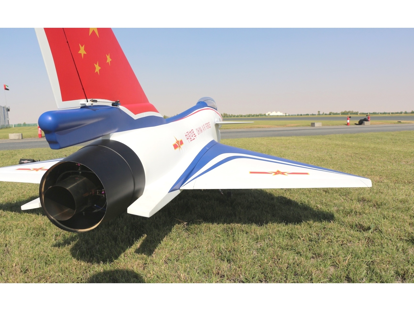Chengdu J-10-B - 3D-Turbinen Jet, Spw 1677mm, ARF-Set mit EZFW, Pilot-RC – Bild 5