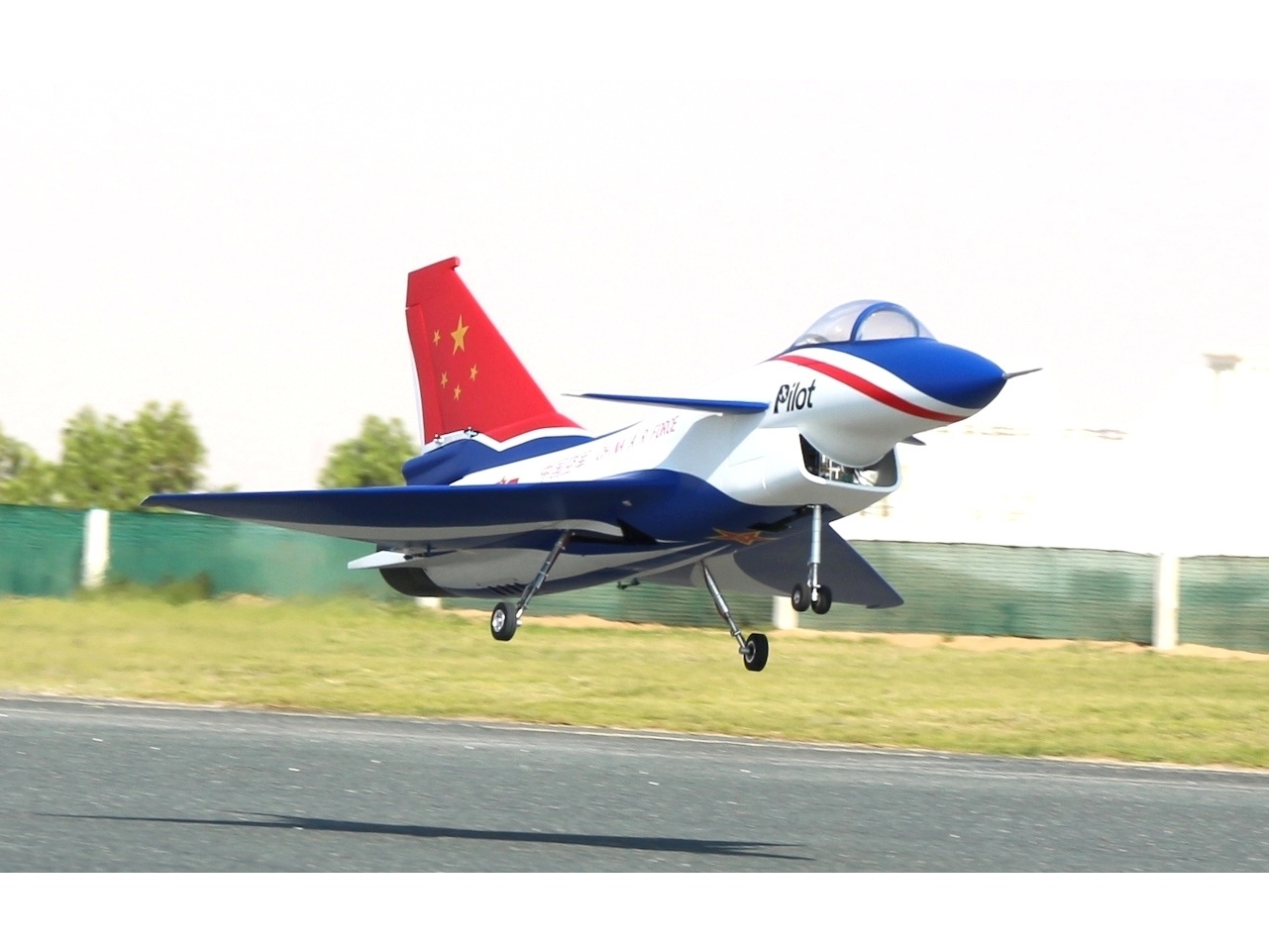 Chengdu J-10-B - 3D-Turbinen Jet, Spw 1677mm, ARF-Set mit EZFW, Pilot-RC – Bild 6