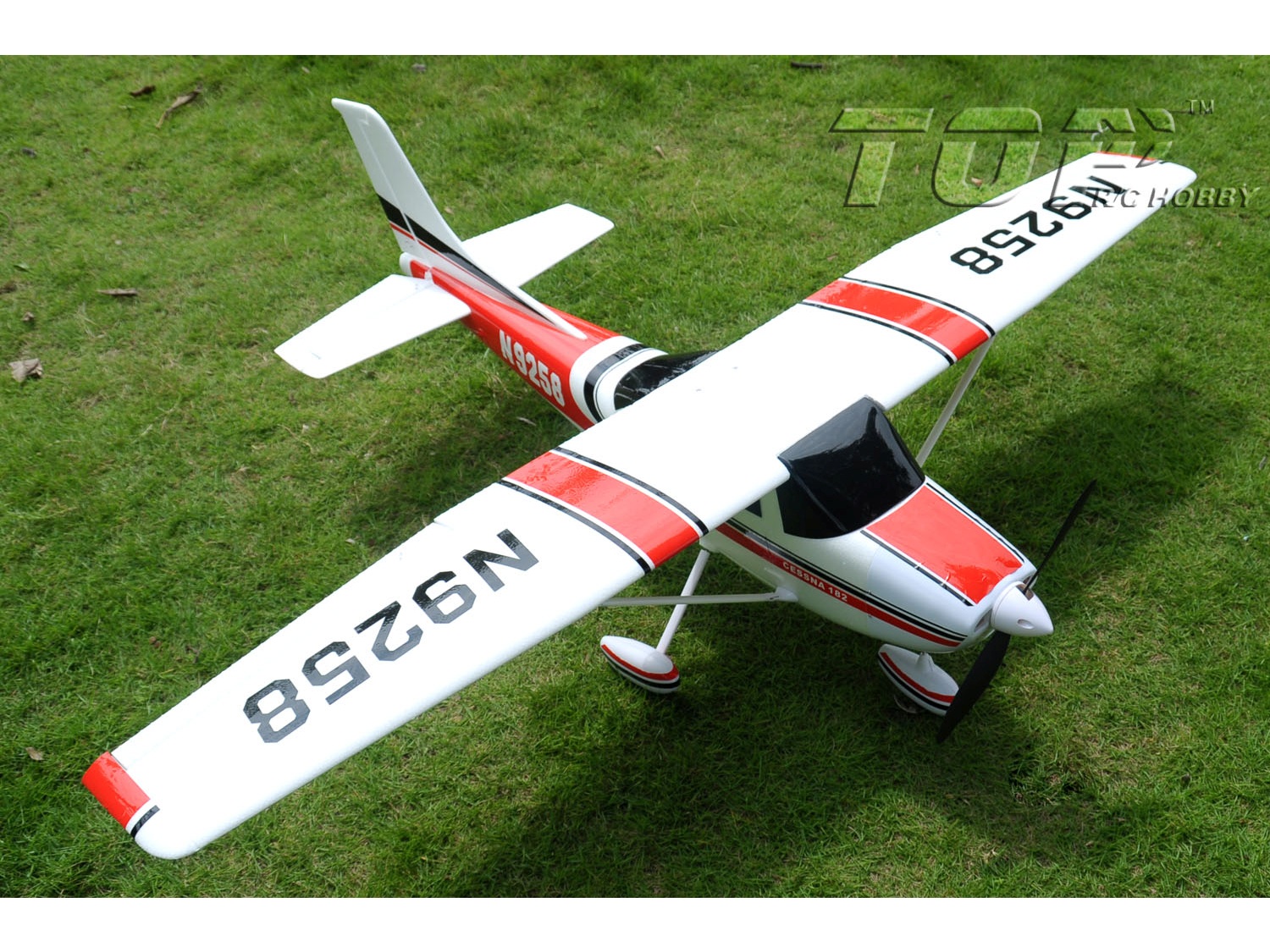 Cessna 182, 500C, Spw 1410mm, KIT-Version aus EPO von Top RC Hobby