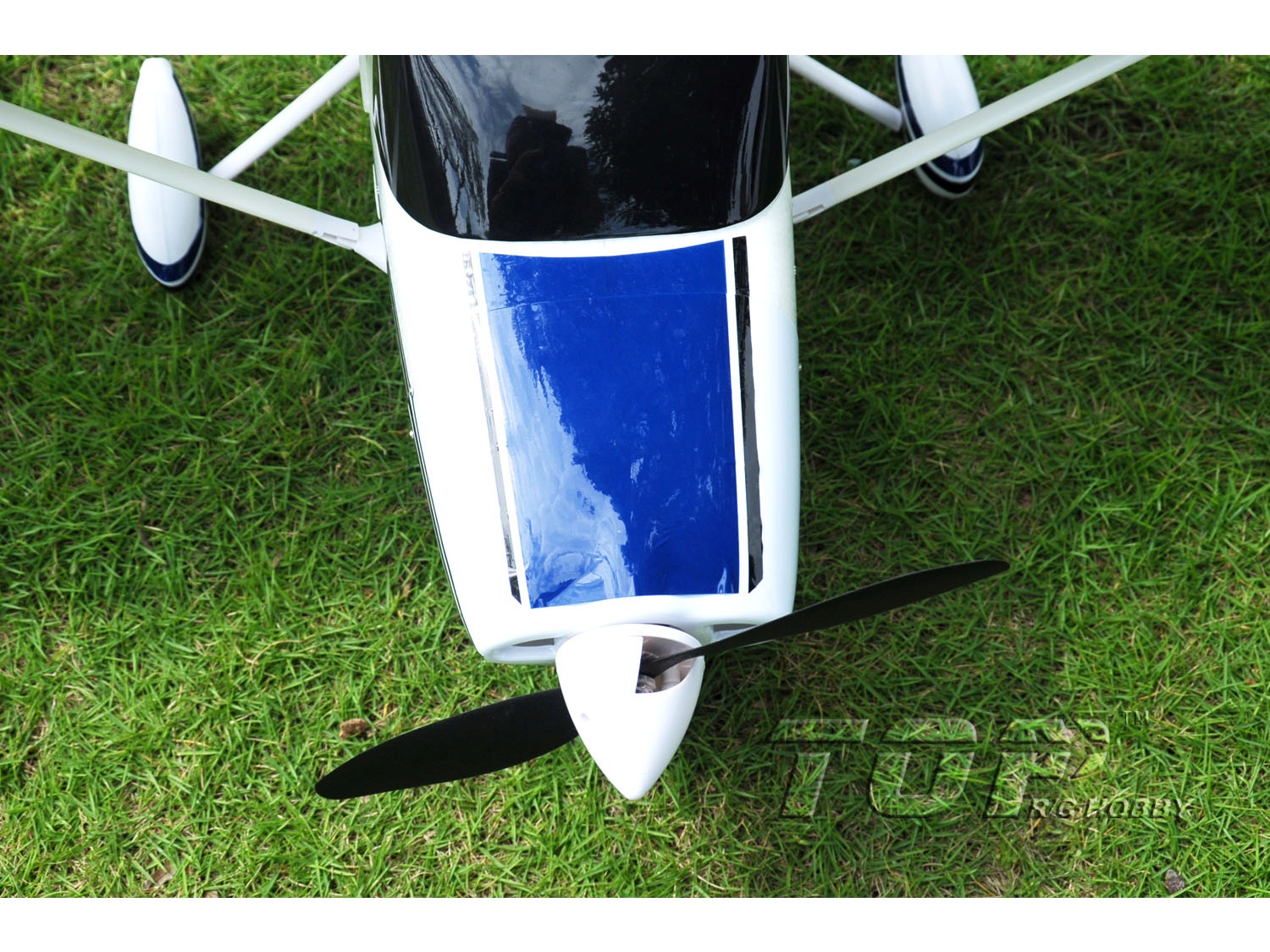 Cessna 182 blau, 500C, Spw 1410mm, PNP-Version von Top RC Hobby – Bild 4