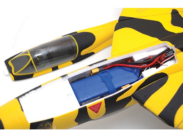 Kabinenhaube zu Hawker Hunter, 70mm EDF, Spw 850mm, Dynam