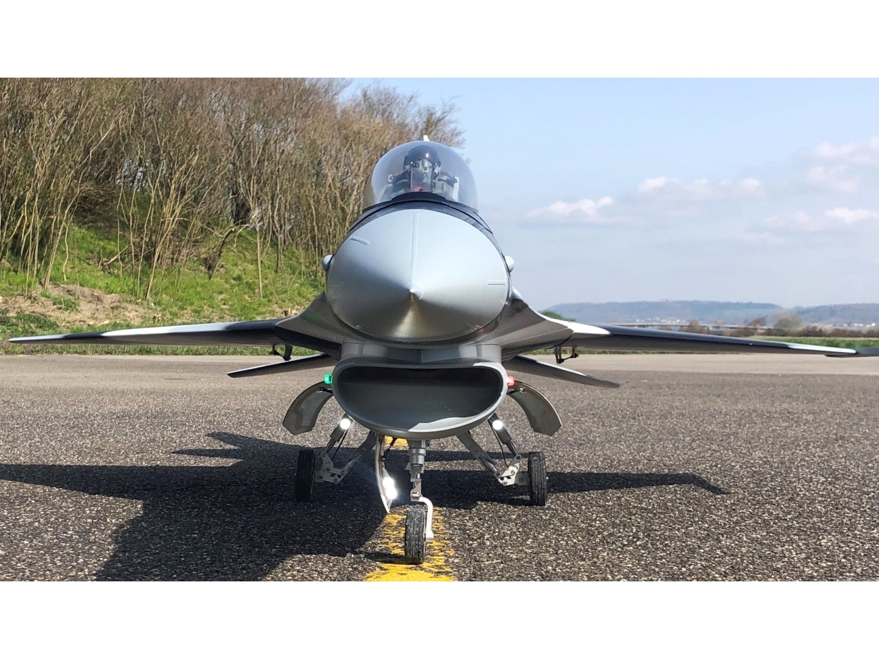 TopRC Model Rumpfspitze zu F-16 Jet - CAMO