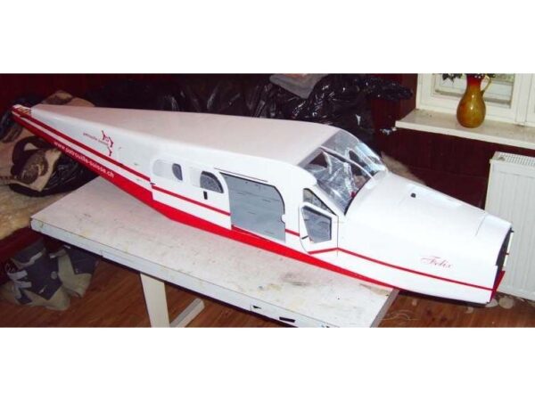 Rumpf zu Pilatus Porter PC-6 Swiss Felix, Spw 2720mm von VQ