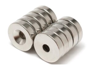 Neodym-Ring-Magnet N50, 15x4mm mit 4.3mm Bohrung, 4 Stück / Set