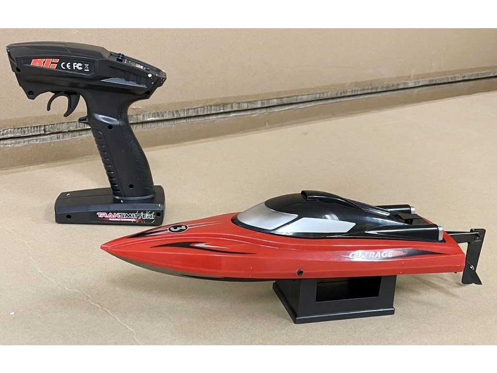 Brushed Rennboot Outrage 3 - RTR-Set – Bild 4
