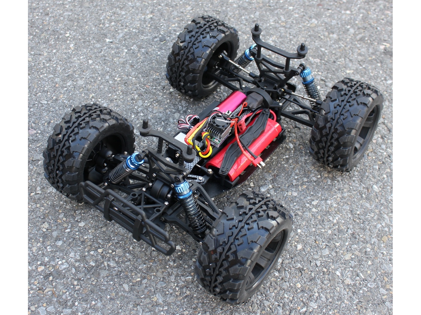 FS-Racing Brushless MonsterTruck Victory ws/ge 4WD 1:10 – Bild 3