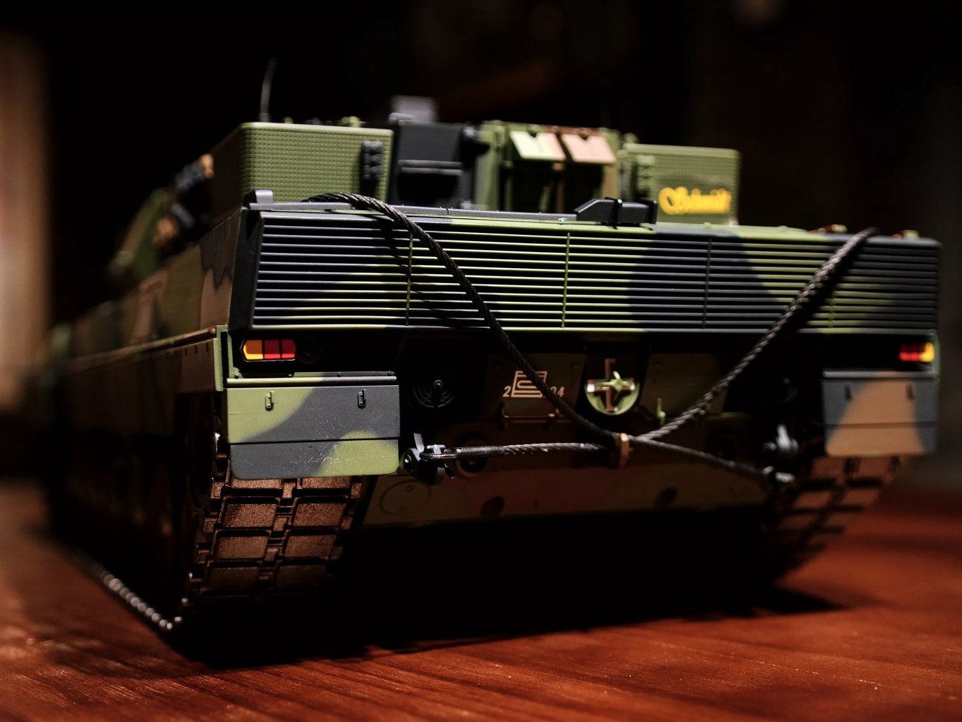 RC Panzer - German Leopard 2 A6 - 1:16 - RTR-Set – Bild 3