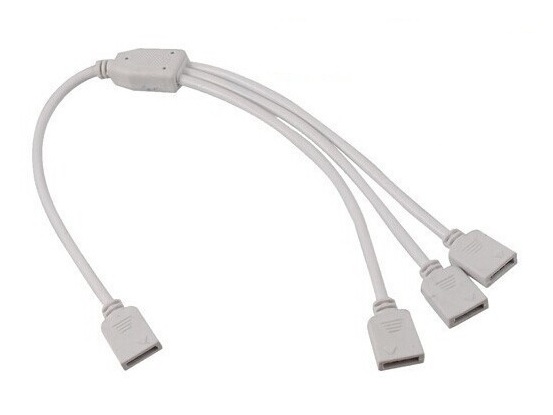 Adapterkabel 4-Pin-Buchse 1-aus-3 für RGB-LED-Streifen