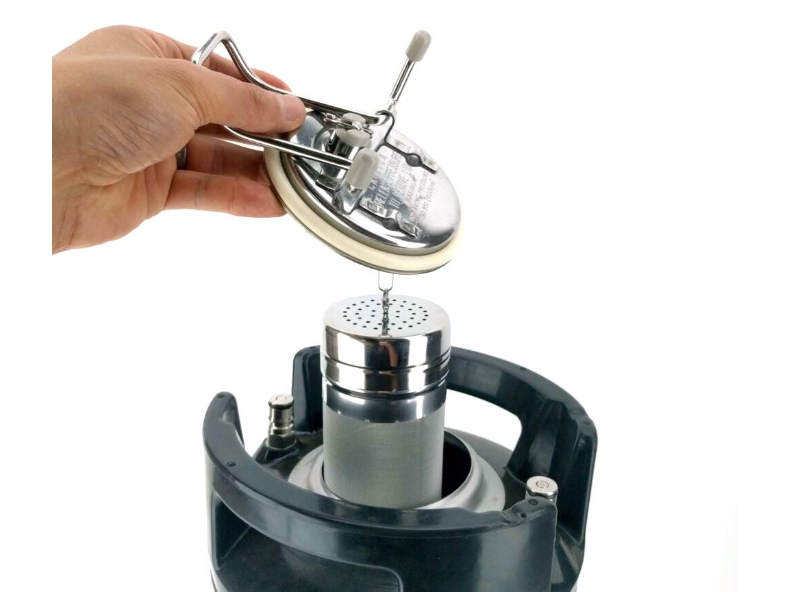 Cornelius Cony Keg 9.5 lt. Bier Fass Ball Lock Gummiboden /Tragegriffe - Kegland – Bild 4