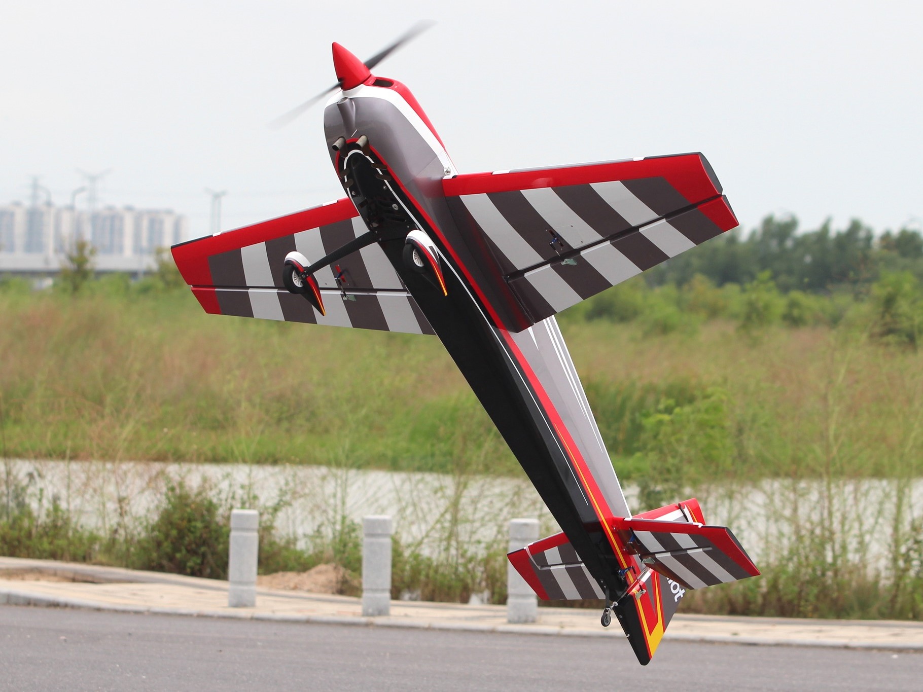 SLICK-60 - elektro, Spw 1526mm, ARF-Set, PILOT-RC – Bild 2