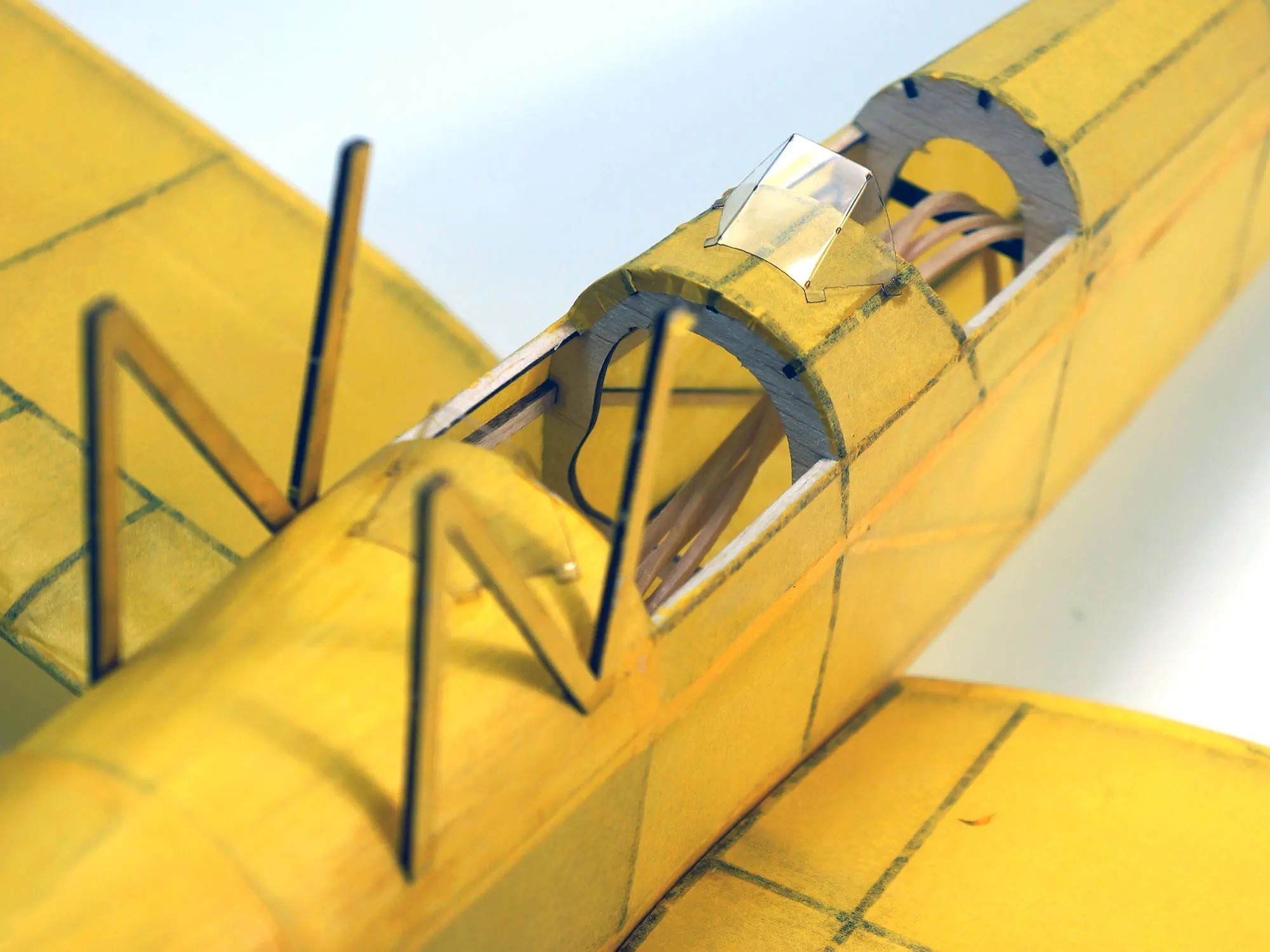 Real-Kit - Tiger Moth, Spw 600mm - mit Gummiantrieb von DW-Hobby – Bild 4