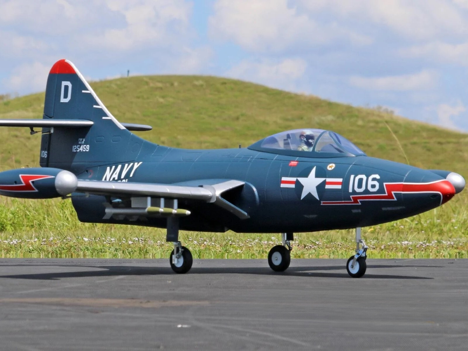 F9F-5 Panther, 70mm EDF Jet, Spw 1050mm, PNP-Set, Freewing – Bild 4