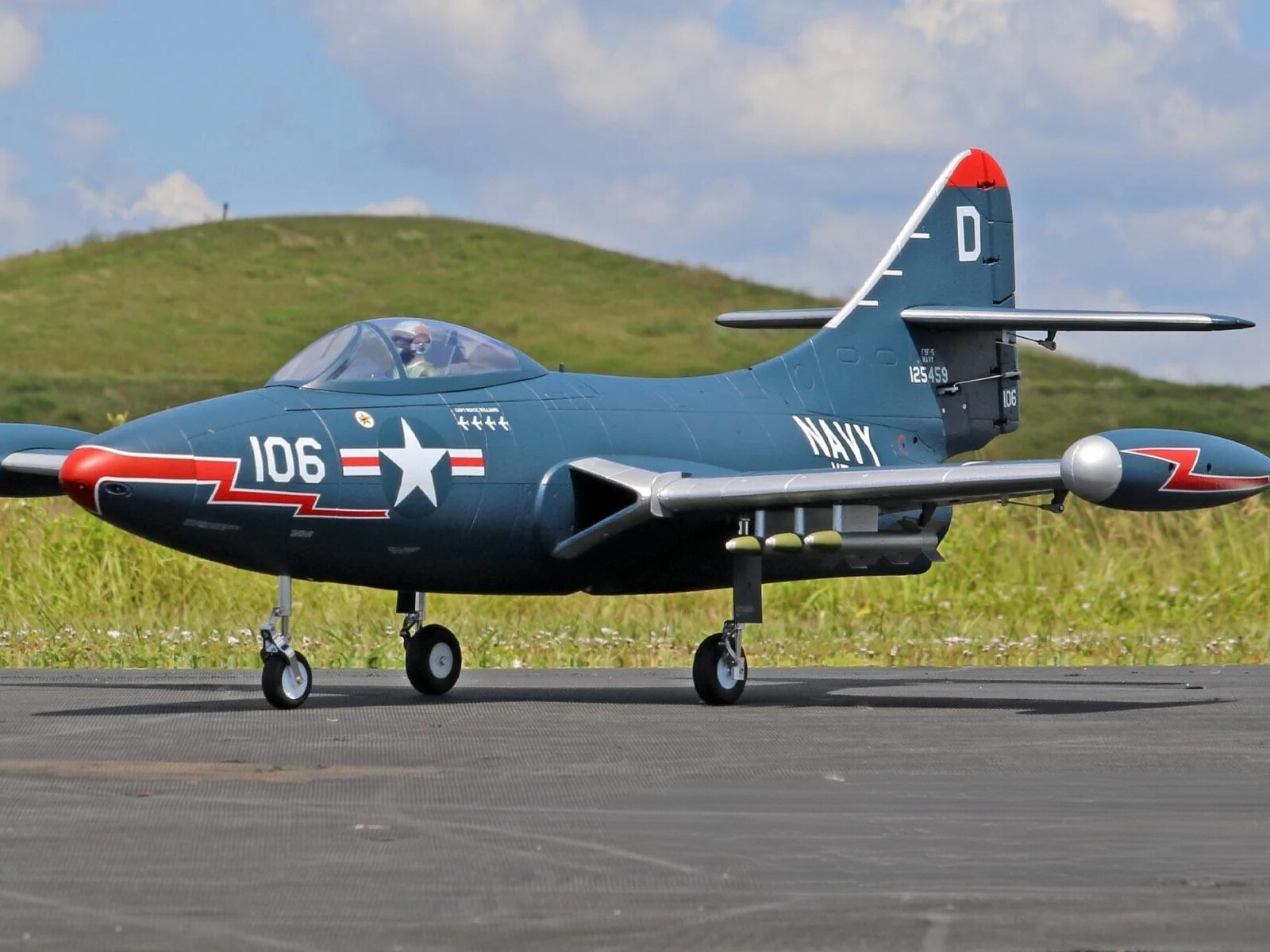 F9F-5 Panther, 70mm EDF Jet, Spw 1050mm, PNP-Set, Freewing – Bild 5