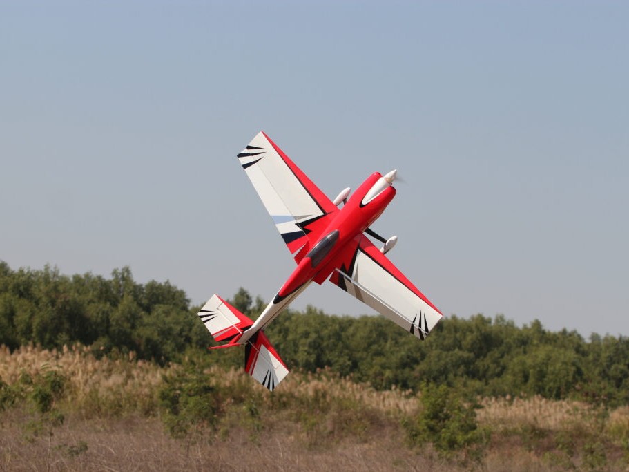 Edge 540 V3 - 67'' 1700mm - Pilot-RC - 01