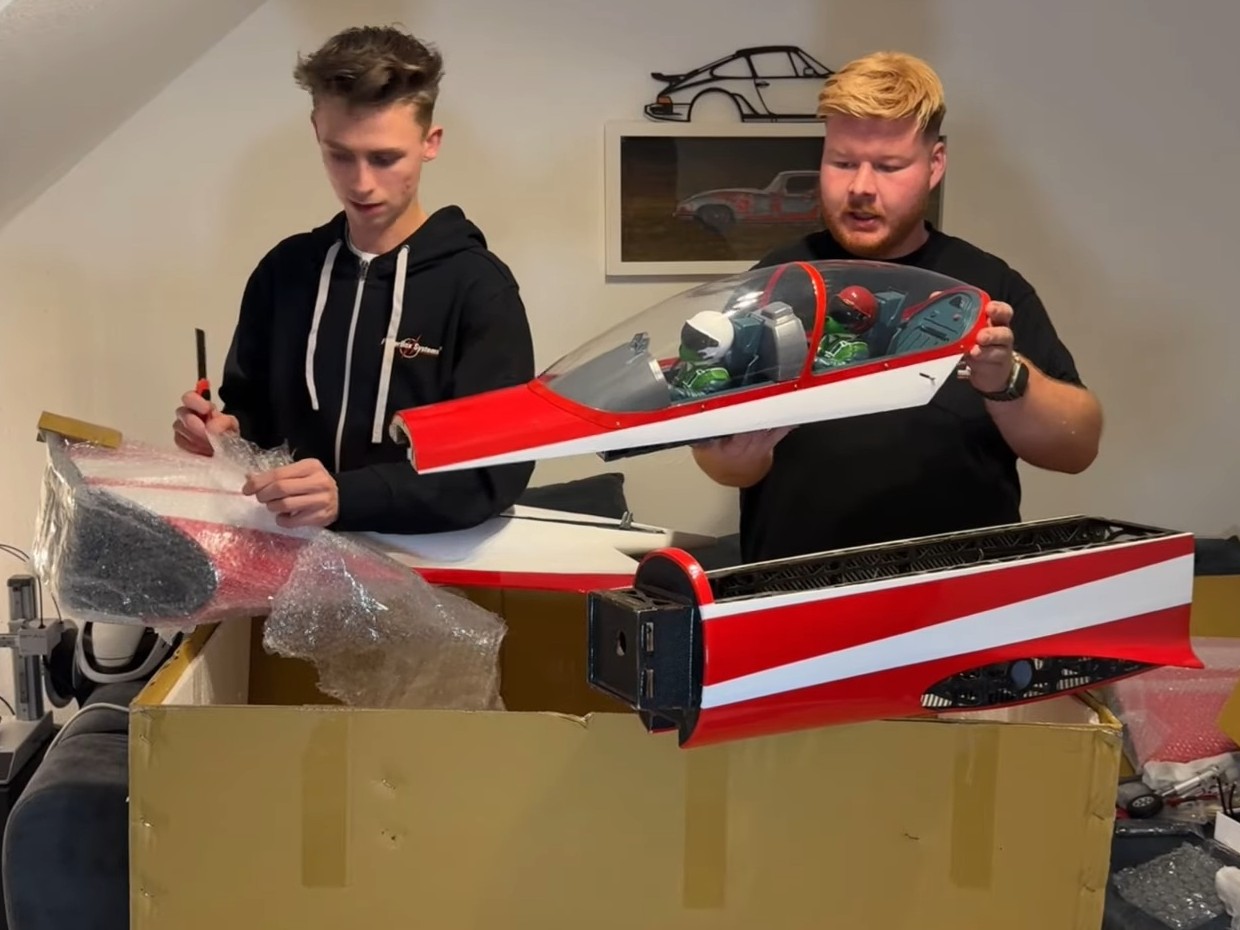 Phoenix Pilatus PC-21 - 177 cm - ARF Modell mit Einziehfahrwerk – Bild 6
